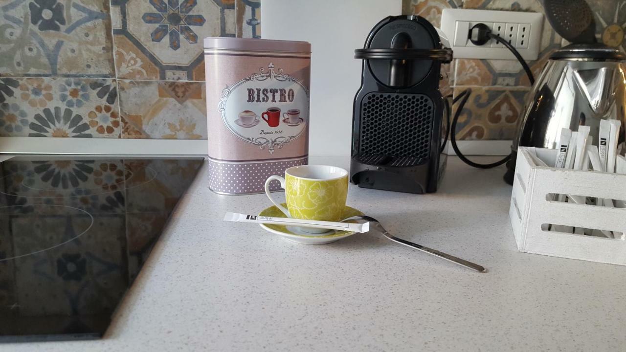 La Finestra Su Dante * Napels